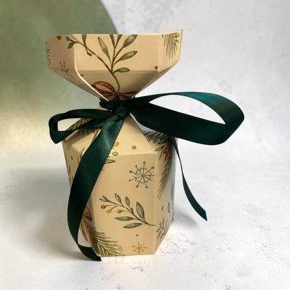 30CL CANDLE BOX - BOWS AND BAUBLES CHRISTMAS CRACKER DESIGN 1 (PACK OF 10)